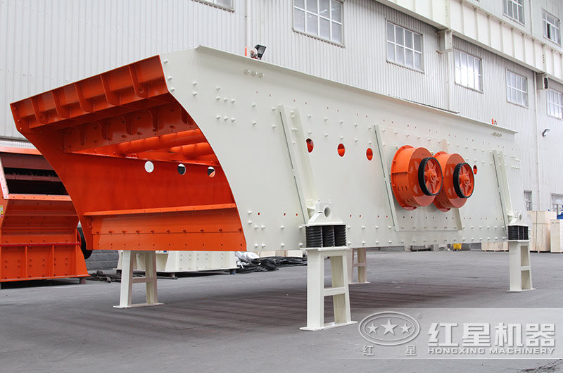立式板錘制砂機規(guī)格、產量及結構原理