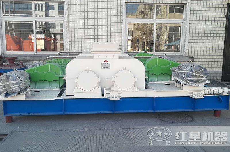 對輥制砂機(jī)圖片