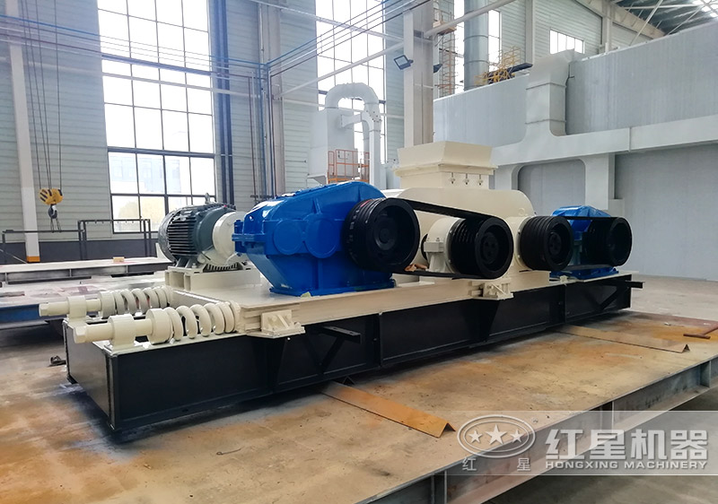 小型液壓對(duì)輥破碎機(jī)常用型號(hào)及價(jià)格，提供現(xiàn)場(chǎng)視頻